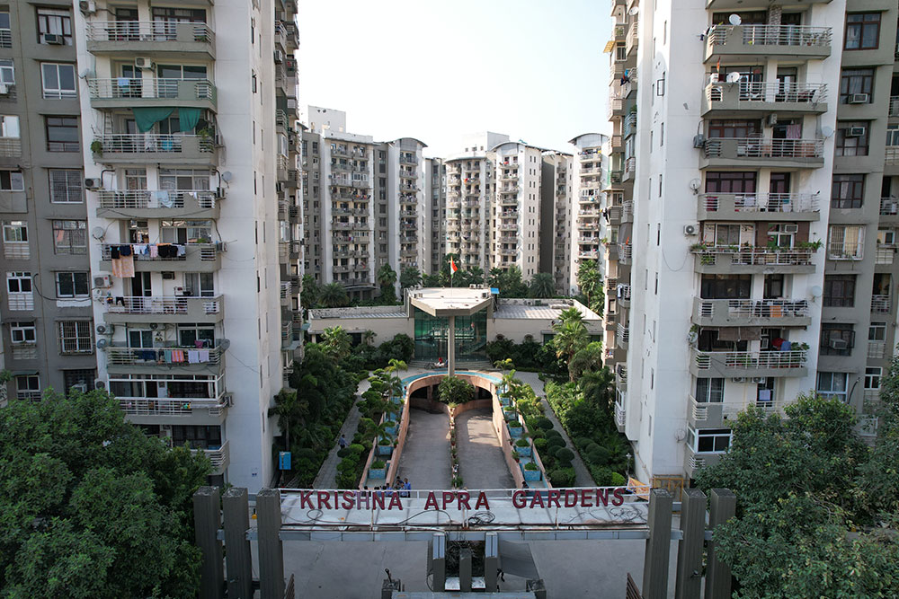 Krishna Apra Gardens, Indirapuram